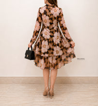 Load image into Gallery viewer, Daisy Dress
