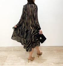 Load image into Gallery viewer, KAZI Dress
